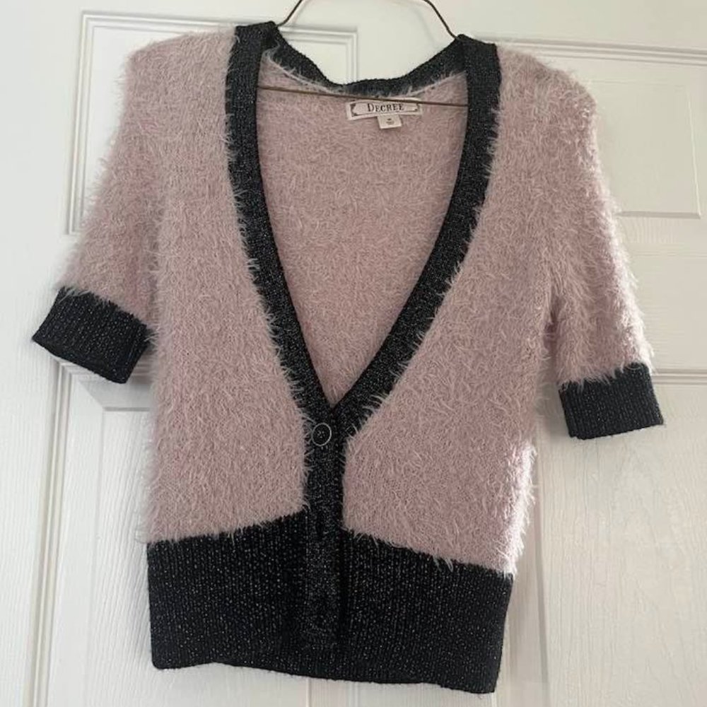 Cropped Fuzzy Sparkly Short Sleeve Sweater Size M